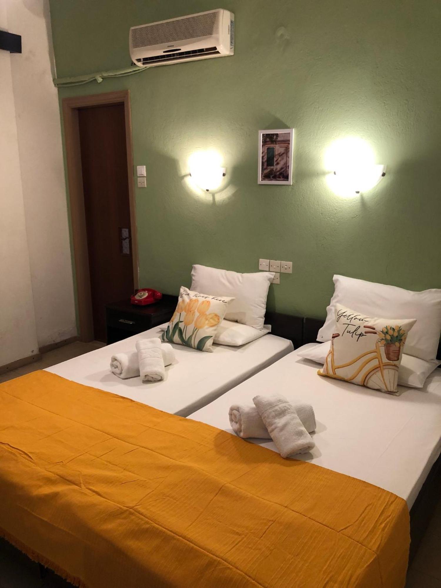 Kekrops Hotel Loutra Aidhipsou Exteriör bild