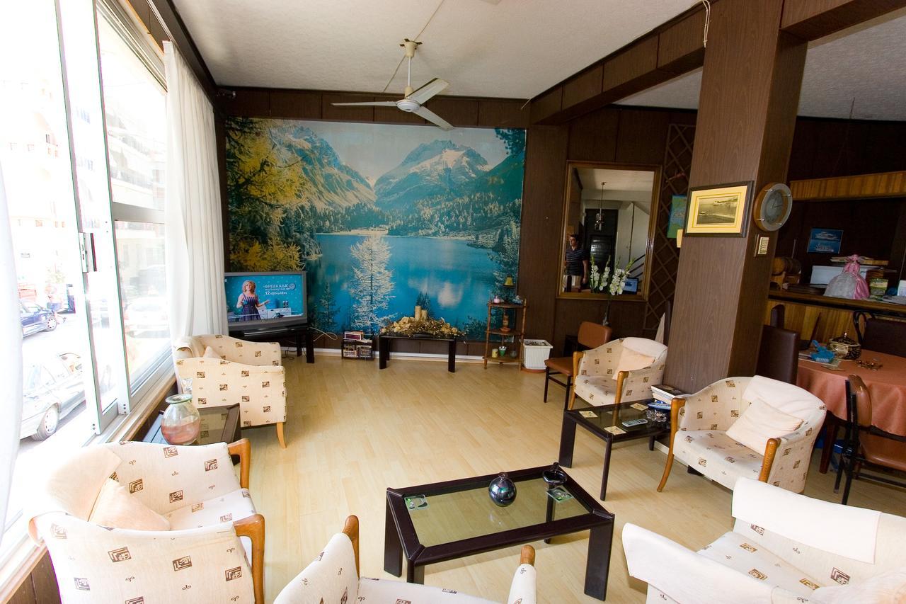 Kekrops Hotel Loutra Aidhipsou Exteriör bild